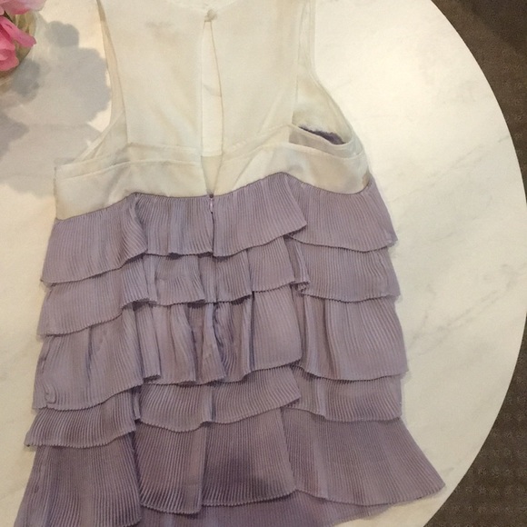 Beautiful layered top - Picture 3 of 4